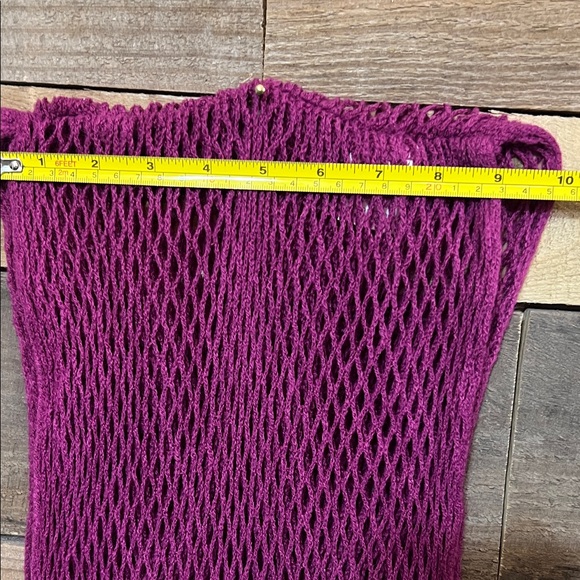 Elegant Magenta/Purple Knit Infinity Scarf - Picture 6 of 9